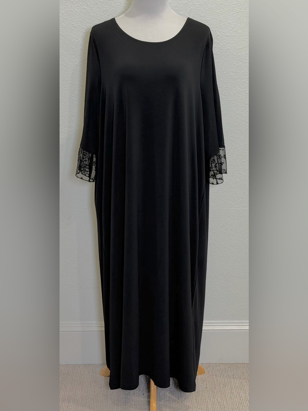 Ulla Popken Sequin Lace Sleeve Relaxed Fit Maxi Shift Dress Plus 3X / 26 Black